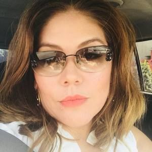 Meet your Posher, Magda